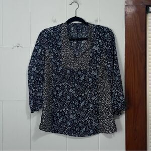 Chaps Navy and‎ White Two Floral Blouse Size Small